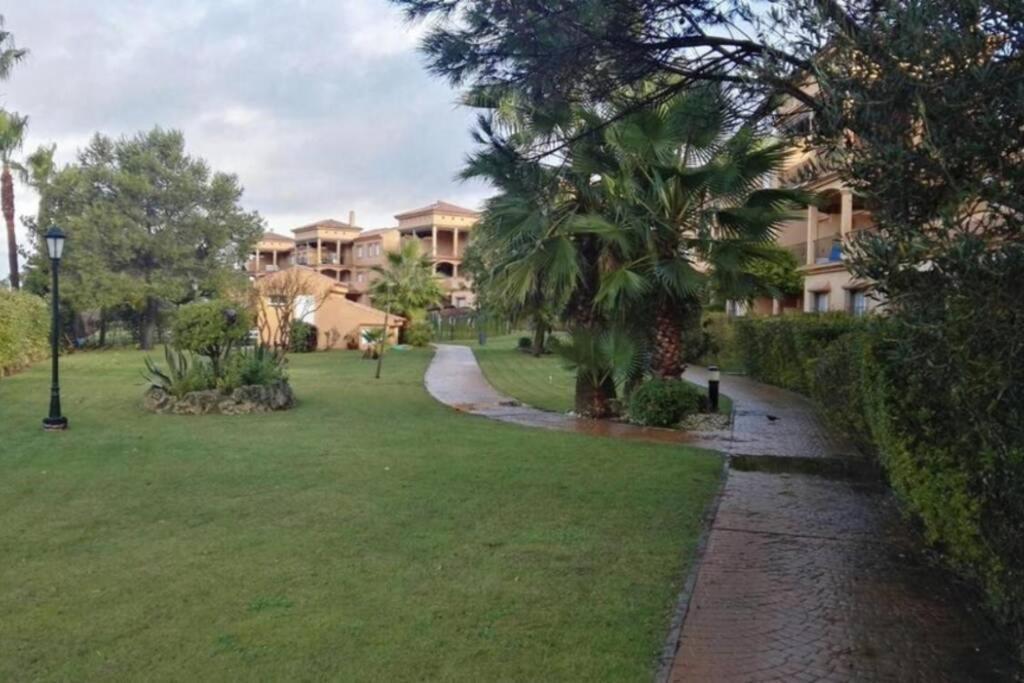 Precioso Apartamento Muy Cerca De La Playa شيكلانا دي لا فرونتيرا المظهر الخارجي الصورة