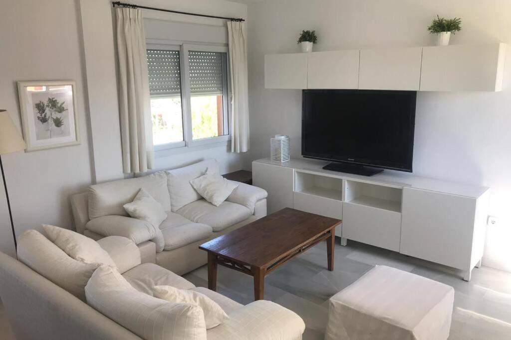 Precioso Apartamento Muy Cerca De La Playa شيكلانا دي لا فرونتيرا المظهر الخارجي الصورة